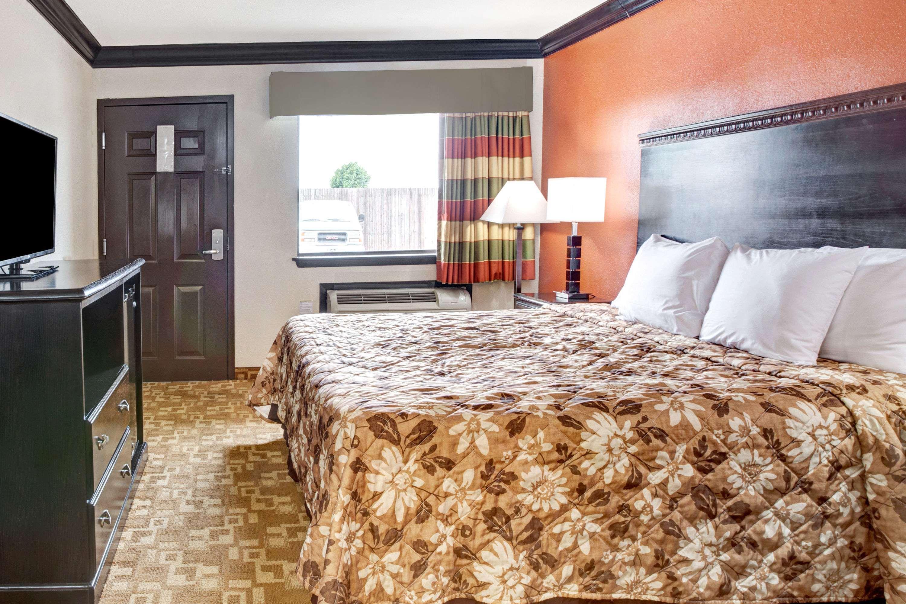 Days Inn By Wyndham Oklahoma City/Moore Экстерьер фото